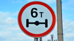На мостах и путепроводах Иванова установят ограничивающие массу автомобилей знаки